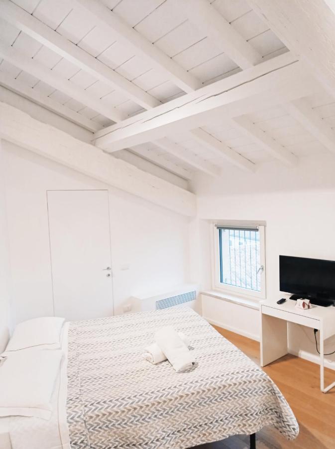 Residenze Mazzini Aparthotel Mantua Buitenkant foto